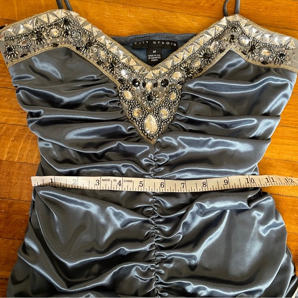 Party dress - Picture 8 of 9